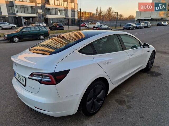 Білий Тесла Модель 3, об'ємом двигуна 0 л та пробігом 42 тис. км за 20900 $, фото 3 на Automoto.ua