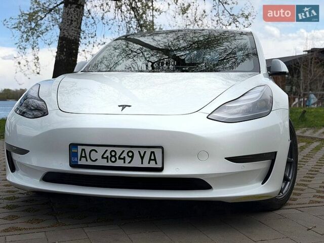 Белый Тесла Модель 3, объемом двигателя 0 л и пробегом 90 тыс. км за 19500 $, фото 8 на Automoto.ua