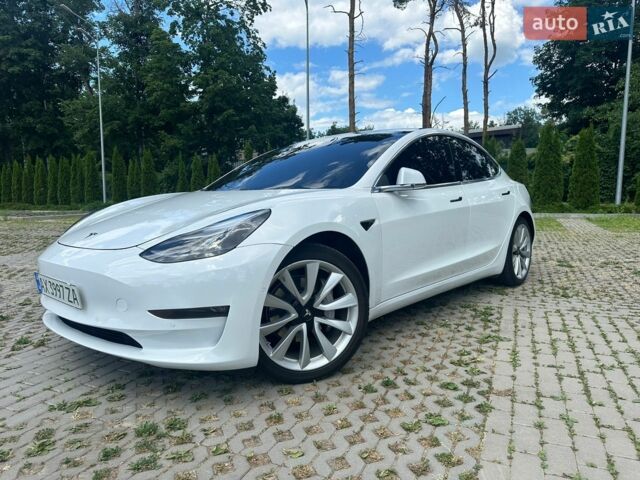 Белый Тесла Модель 3, объемом двигателя 0 л и пробегом 100 тыс. км за 17600 $, фото 27 на Automoto.ua