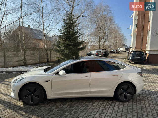 Белый Тесла Модель 3, объемом двигателя 0 л и пробегом 102 тыс. км за 13700 $, фото 18 на Automoto.ua