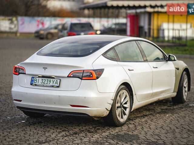 Білий Тесла Модель 3, об'ємом двигуна 0 л та пробігом 104 тис. км за 15000 $, фото 4 на Automoto.ua
