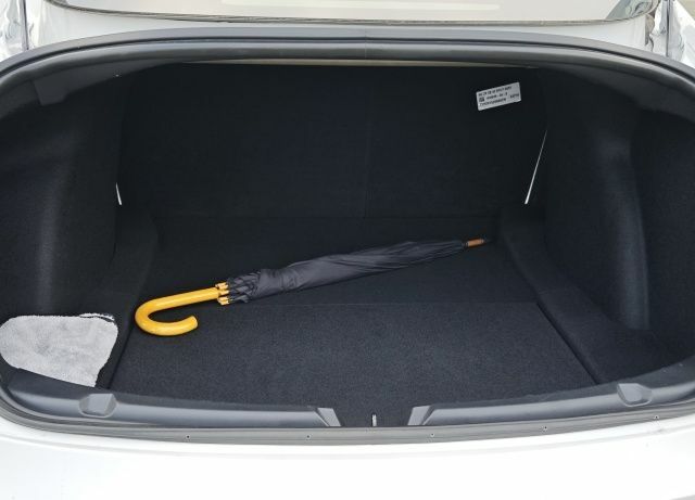 Белый Тесла Модель 3, объемом двигателя 0 л и пробегом 112 тыс. км за 24300 $, фото 7 на Automoto.ua