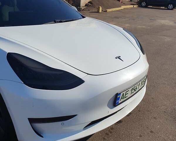 Белый Тесла Модель 3, объемом двигателя 0 л и пробегом 60 тыс. км за 17200 $, фото 11 на Automoto.ua
