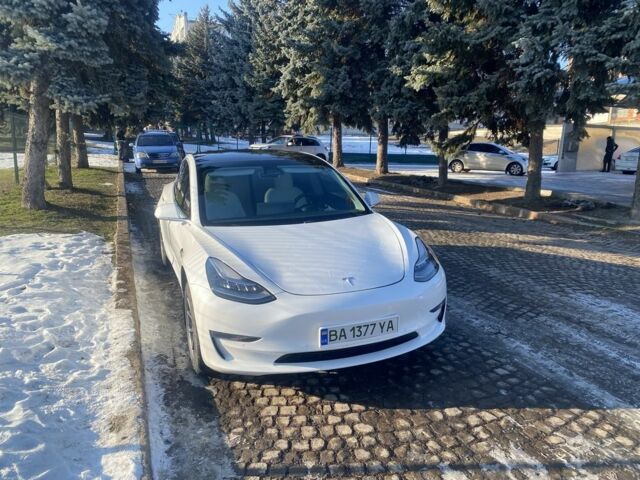 Белый Тесла Модель 3, объемом двигателя 0 л и пробегом 138 тыс. км за 15900 $, фото 8 на Automoto.ua