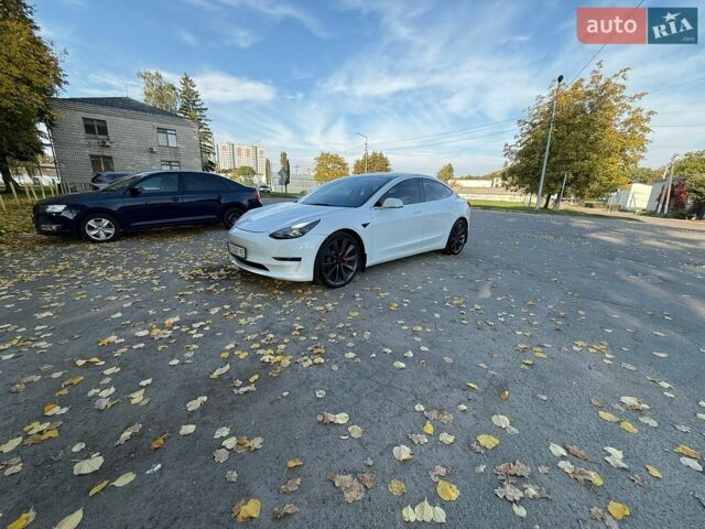 Белый Тесла Модель 3, объемом двигателя 0 л и пробегом 146 тыс. км за 18700 $, фото 7 на Automoto.ua