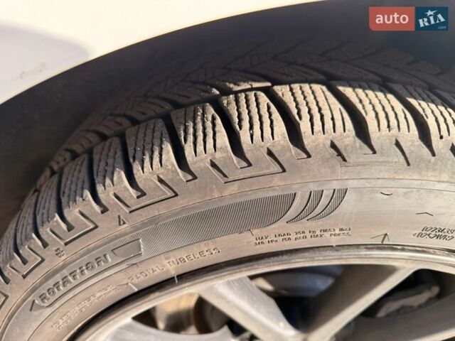 Белый Тесла Модель 3, объемом двигателя 0 л и пробегом 85 тыс. км за 16000 $, фото 14 на Automoto.ua