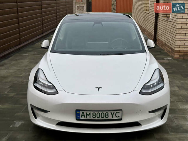 Белый Тесла Модель 3, объемом двигателя 0 л и пробегом 145 тыс. км за 20000 $, фото 4 на Automoto.ua