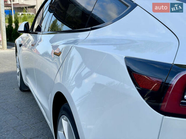 Білий Тесла Модель 3, об'ємом двигуна 0 л та пробігом 79 тис. км за 20500 $, фото 17 на Automoto.ua