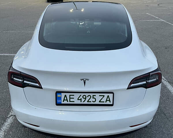 Белый Тесла Модель 3, объемом двигателя 0 л и пробегом 50 тыс. км за 20900 $, фото 7 на Automoto.ua