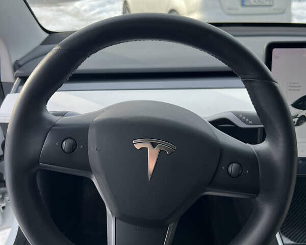 Білий Тесла Модель 3, об'ємом двигуна 0 л та пробігом 79 тис. км за 16200 $, фото 15 на Automoto.ua