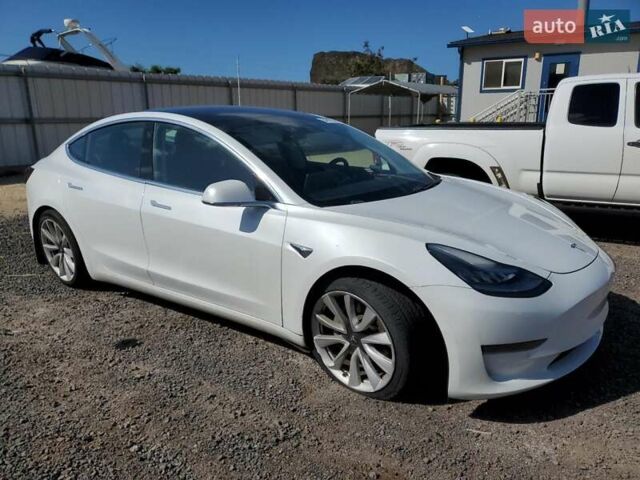 Тесла Модель 3 2020 у Львові на Automoto.ua Білий Тесла Модель 3, об'ємом двигуна 0 л та пробігом 74 тис. км за 3000 $, фото 3 на Automoto.ua