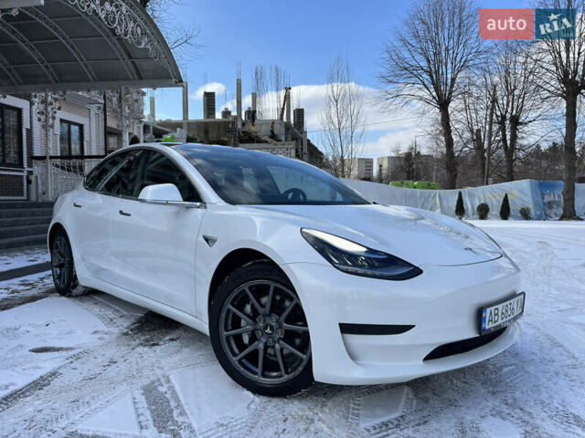 Белый Тесла Модель 3, объемом двигателя 0 л и пробегом 63 тыс. км за 19500 $, фото 29 на Automoto.ua