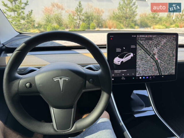Білий Тесла Модель 3, об'ємом двигуна 0 л та пробігом 107 тис. км за 14900 $, фото 26 на Automoto.ua
