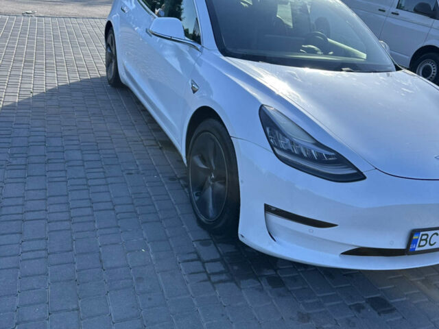 Білий Тесла Модель 3, об'ємом двигуна 0 л та пробігом 260 тис. км за 13500 $, фото 2 на Automoto.ua