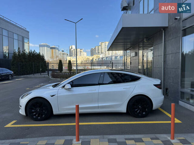 Белый Тесла Модель 3, объемом двигателя 0 л и пробегом 60 тыс. км за 19500 $, фото 7 на Automoto.ua