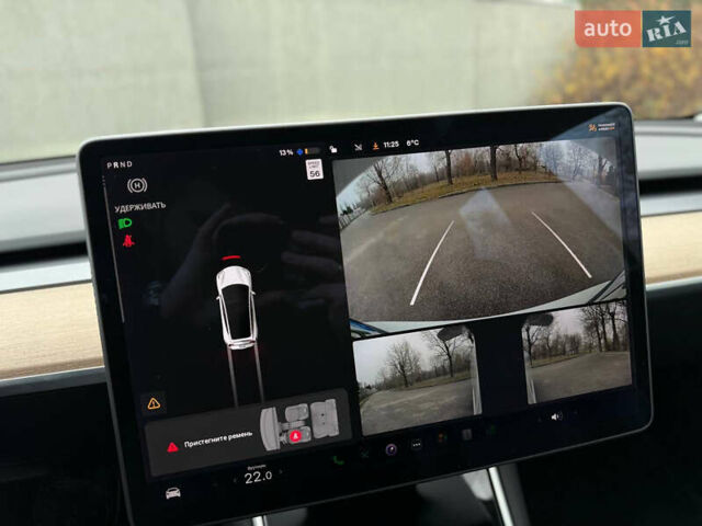 Белый Тесла Модель 3, объемом двигателя 0 л и пробегом 105 тыс. км за 14999 $, фото 16 на Automoto.ua