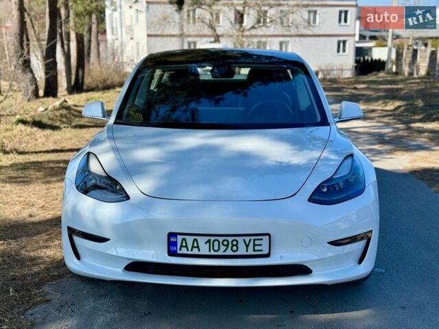Белый Тесла Модель 3, объемом двигателя 0 л и пробегом 93 тыс. км за 13999 $, фото 1 на Automoto.ua