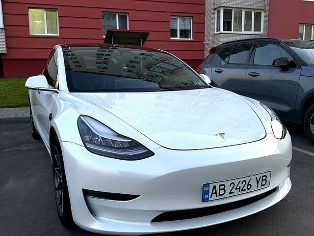 Білий Тесла Модель 3, об'ємом двигуна 0.22 л та пробігом 103 тис. км за 17350 $, фото 2 на Automoto.ua