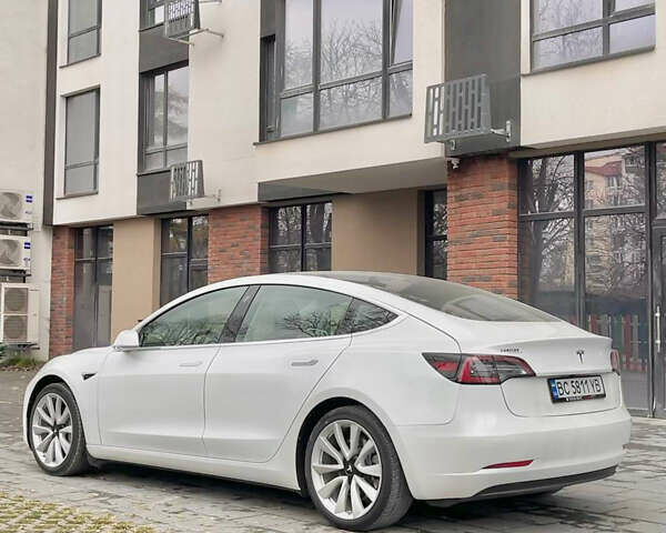 Білий Тесла Модель 3, об'ємом двигуна 0 л та пробігом 87 тис. км за 16500 $, фото 4 на Automoto.ua