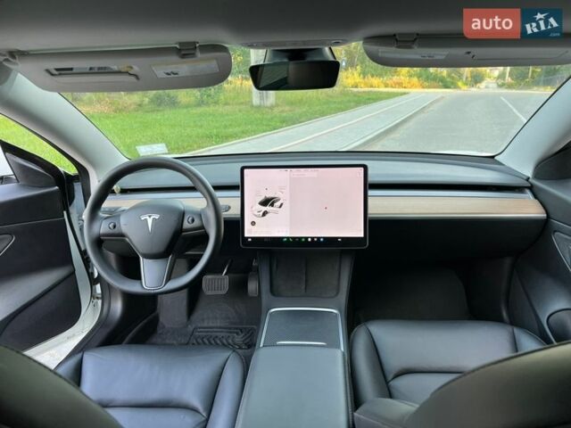Білий Тесла Модель 3, об'ємом двигуна 0 л та пробігом 20 тис. км за 18200 $, фото 35 на Automoto.ua