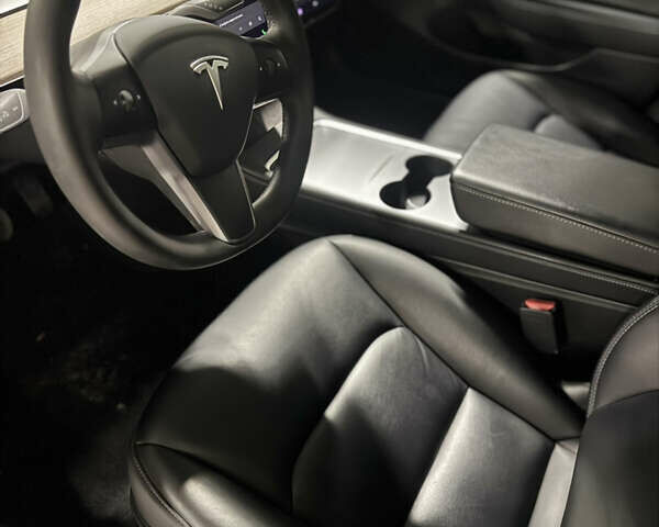 Білий Тесла Модель 3, об'ємом двигуна 0 л та пробігом 59 тис. км за 16500 $, фото 8 на Automoto.ua