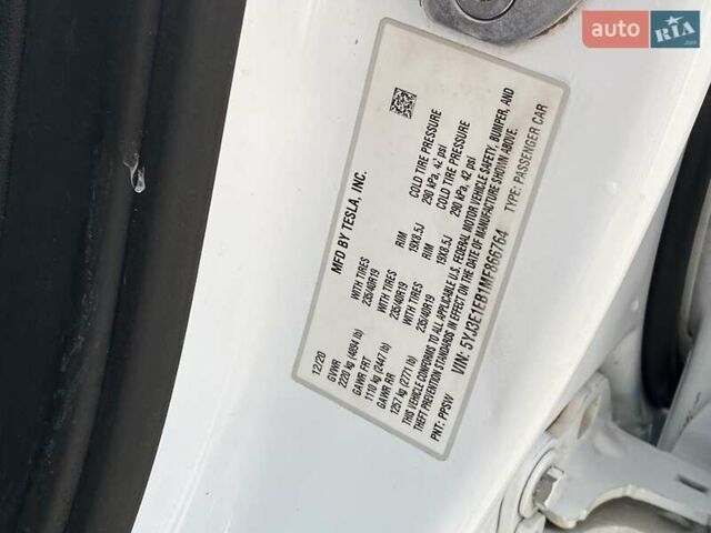 Білий Тесла Модель 3, об'ємом двигуна 0 л та пробігом 75 тис. км за 21999 $, фото 21 на Automoto.ua