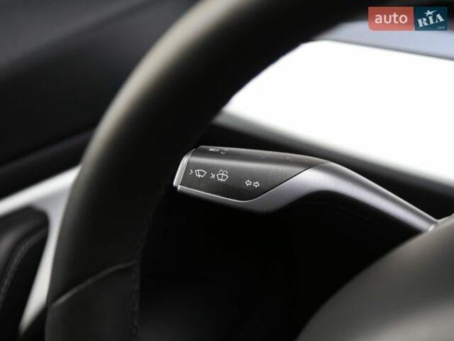 Белый Тесла Модель 3, объемом двигателя 0 л и пробегом 132 тыс. км за 24500 $, фото 26 на Automoto.ua