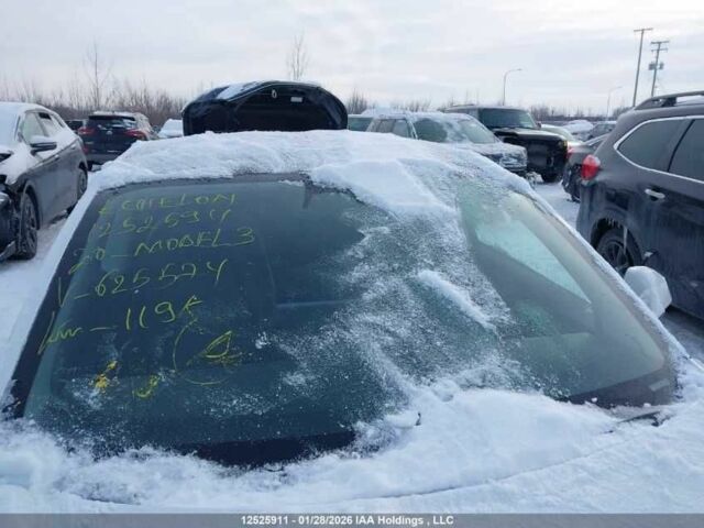 Белый Тесла Модель 3, объемом двигателя 0 л и пробегом 118 тыс. км за 10800 $, фото 14 на Automoto.ua