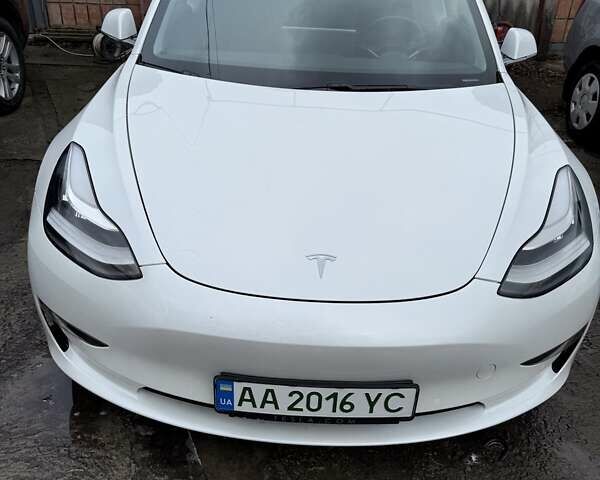 Білий Тесла Модель 3, об'ємом двигуна 0 л та пробігом 58 тис. км за 23000 $, фото 17 на Automoto.ua