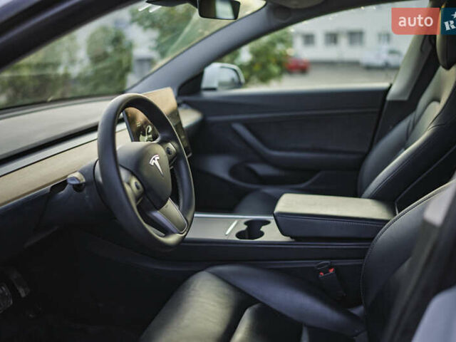 Білий Тесла Модель 3, об'ємом двигуна 0 л та пробігом 104 тис. км за 15000 $, фото 7 на Automoto.ua