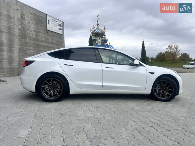 Білий Тесла Модель 3, об'ємом двигуна 0 л та пробігом 80 тис. км за 17100 $, фото 13 на Automoto.ua