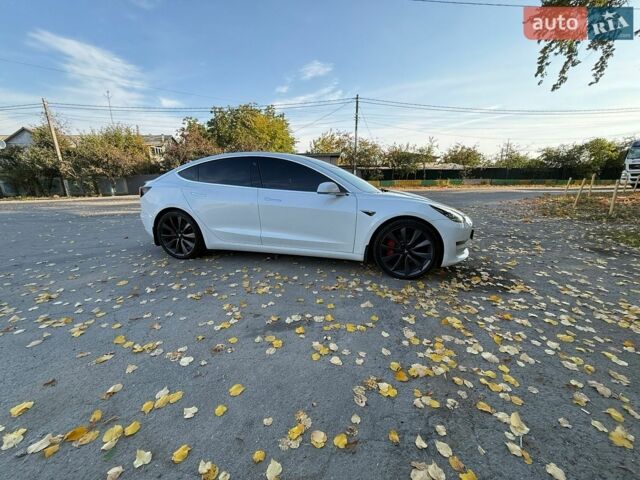 Белый Тесла Модель 3, объемом двигателя 0 л и пробегом 146 тыс. км за 18700 $, фото 15 на Automoto.ua