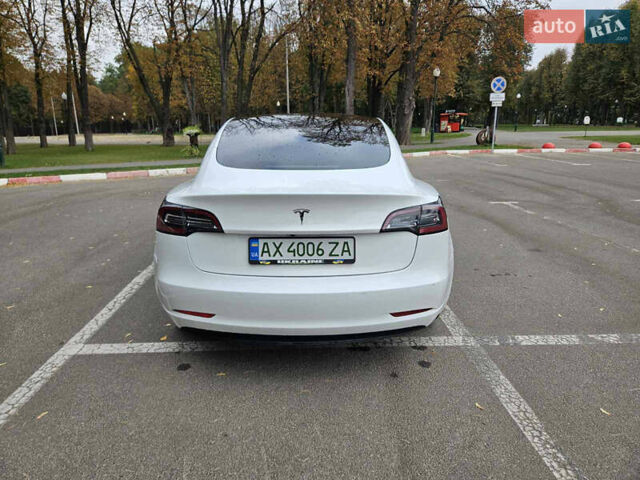 Білий Тесла Модель 3, об'ємом двигуна 0 л та пробігом 113 тис. км за 19500 $, фото 5 на Automoto.ua