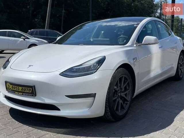 Белый Тесла Модель 3, объемом двигателя 0 л и пробегом 98 тыс. км за 21300 $, фото 2 на Automoto.ua