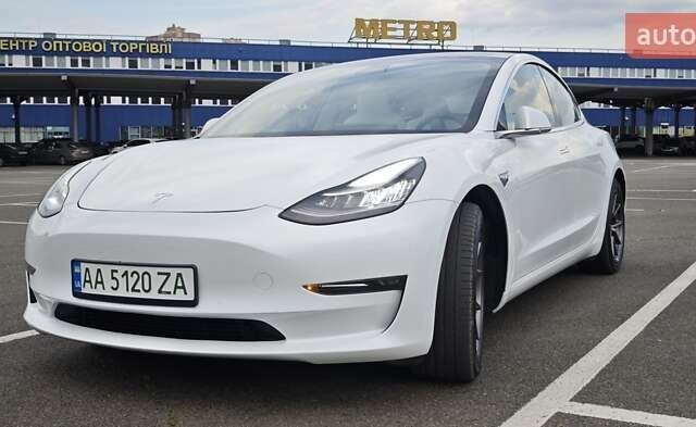 Білий Тесла Модель 3, об'ємом двигуна 0 л та пробігом 112 тис. км за 26800 $, фото 2 на Automoto.ua