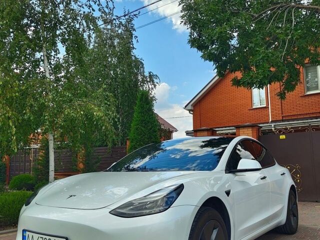 Белый Тесла Модель 3, объемом двигателя 0 л и пробегом 73 тыс. км за 20500 $, фото 17 на Automoto.ua
