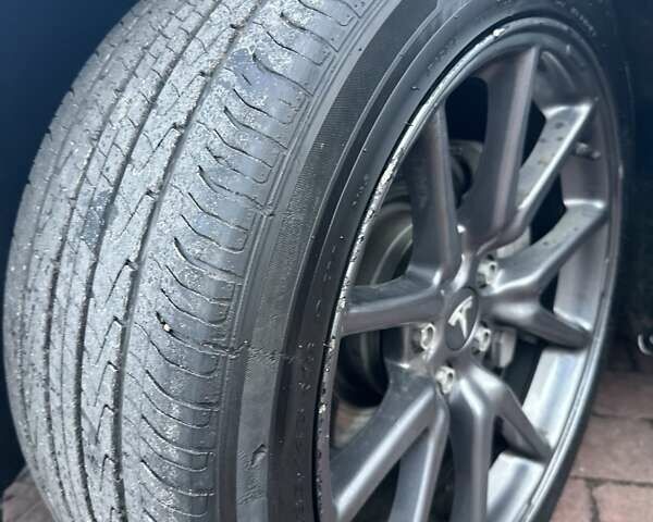 Белый Тесла Модель 3, объемом двигателя 0 л и пробегом 206 тыс. км за 16900 $, фото 18 на Automoto.ua