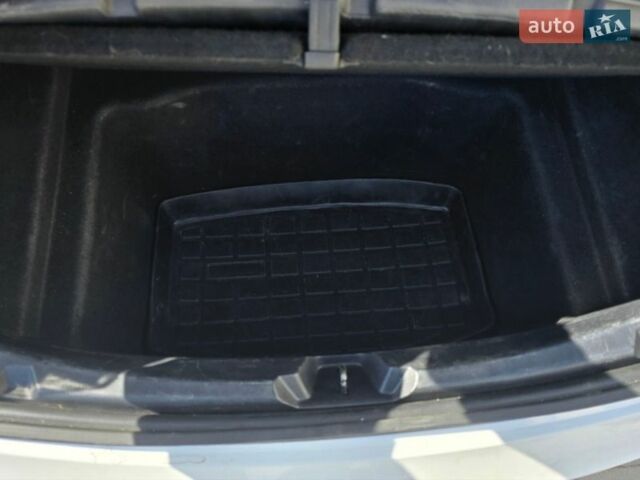 Белый Тесла Модель 3, объемом двигателя 0 л и пробегом 112 тыс. км за 16500 $, фото 14 на Automoto.ua