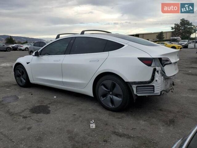 Тесла Модель 3 2020 у Львові на Automoto.ua Білий Тесла Модель 3, об'ємом двигуна 0 л та пробігом 107 тис. км за 3000 $, фото 1 на Automoto.ua