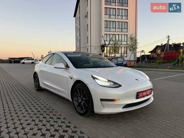 Білий Тесла Модель 3, об'ємом двигуна 0 л та пробігом 221 тис. км за 12700 $, фото 2 на Automoto.ua
