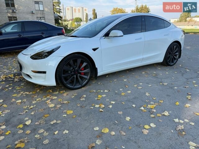 Белый Тесла Модель 3, объемом двигателя 0 л и пробегом 146 тыс. км за 18700 $, фото 12 на Automoto.ua