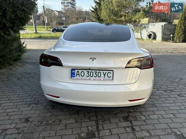 Белый Тесла Модель 3, объемом двигателя 0 л и пробегом 99 тыс. км за 23000 $, фото 6 на Automoto.ua