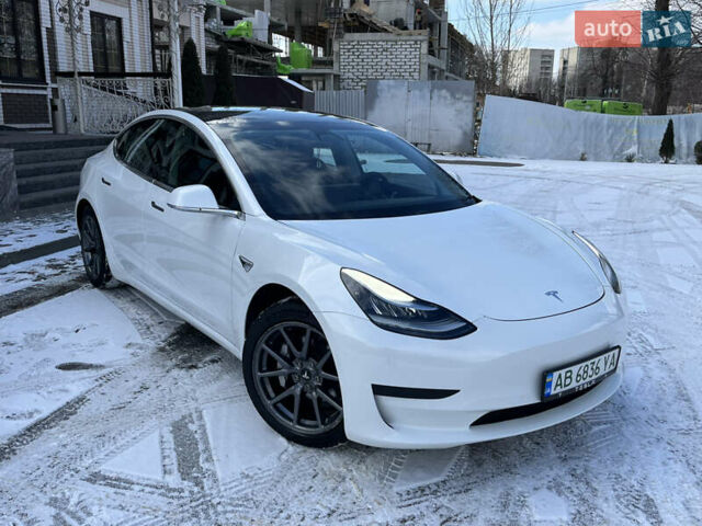 Белый Тесла Модель 3, объемом двигателя 0 л и пробегом 63 тыс. км за 19500 $, фото 24 на Automoto.ua