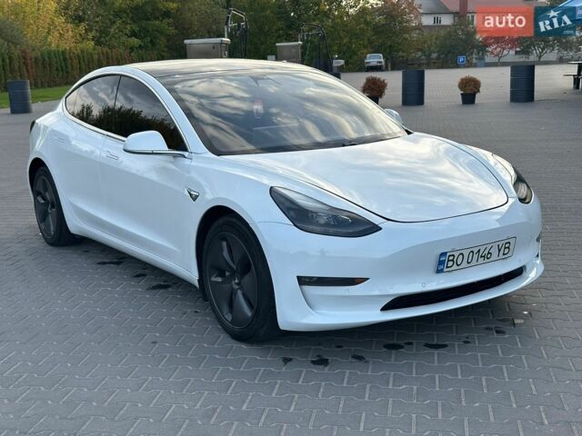 Белый Тесла Модель 3, объемом двигателя 0 л и пробегом 125 тыс. км за 17700 $, фото 47 на Automoto.ua