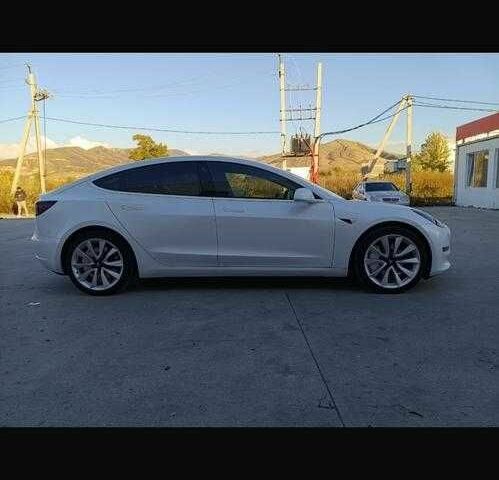 Білий Тесла Модель 3, об'ємом двигуна 0 л та пробігом 124 тис. км за 13500 $, фото 9 на Automoto.ua