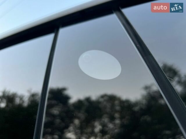 Білий Тесла Модель 3, об'ємом двигуна 0 л та пробігом 20 тис. км за 18200 $, фото 24 на Automoto.ua