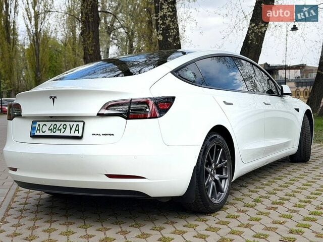 Белый Тесла Модель 3, объемом двигателя 0 л и пробегом 90 тыс. км за 19500 $, фото 21 на Automoto.ua