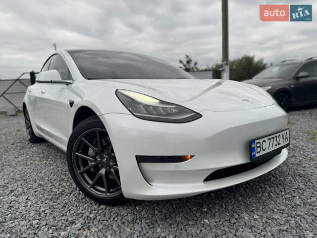 Білий Тесла Модель 3, об'ємом двигуна 0 л та пробігом 120 тис. км за 17500 $, фото 5 на Automoto.ua