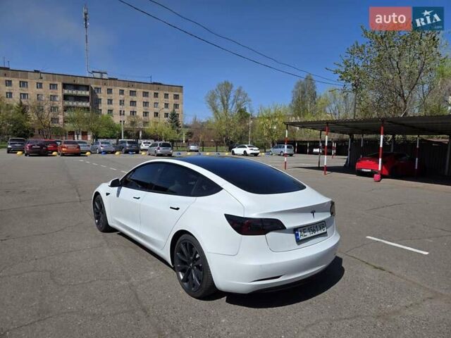 Белый Тесла Модель 3, объемом двигателя 0 л и пробегом 61 тыс. км за 16300 $, фото 6 на Automoto.ua