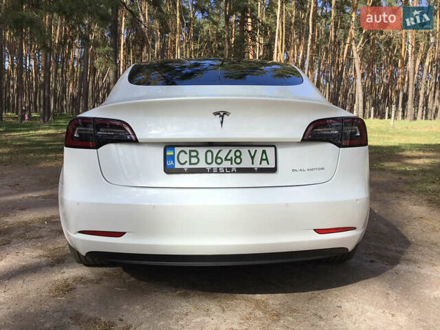 Белый Тесла Модель 3, объемом двигателя 0 л и пробегом 70 тыс. км за 20300 $, фото 25 на Automoto.ua